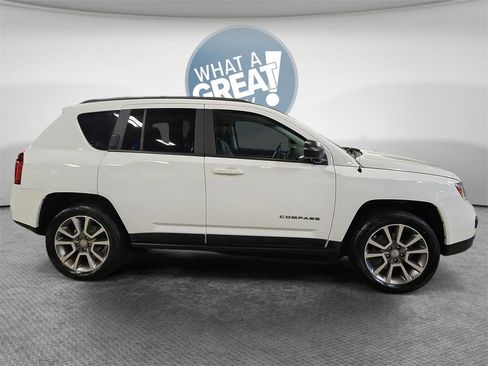 Used 2017 Jeep Compass Sport w/ Power Value Group image 2