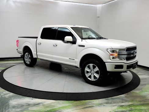 Used 2018 Ford F150 Platinum w/ Equipment Group 701A Luxury AWD/4WD image 3