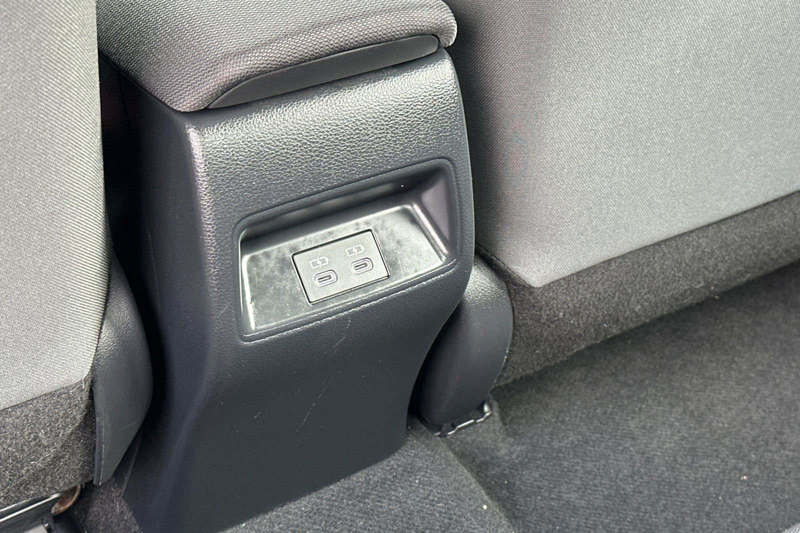 Used 2024 Toyota Corolla LE FWD image 41