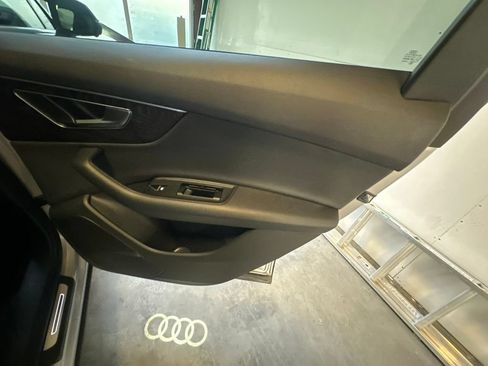 Used 2021 Audi Q7 2.0T Premium Plus AWD/4WD image 36