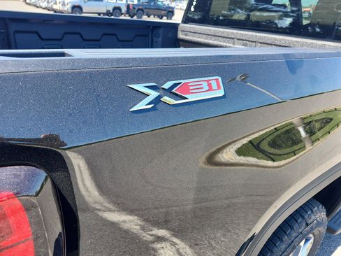 New 2026 GMC Sierra 1500 SLT w/ SLT Premium Package image 5