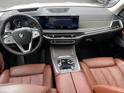 Used 2023 BMW X7 xDrive40i w/ Executive Package AWD/4WD image 12