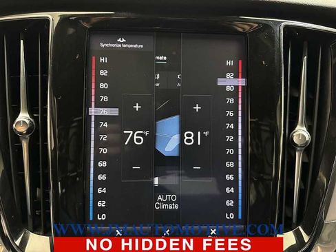 Used 2019 Volvo S60 T6 Momentum image 27