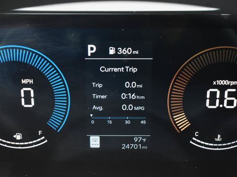 Used 2025 Hyundai Tucson SEL FWD image 7