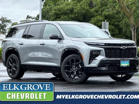 Used 2026 Chevrolet Traverse RS image 1