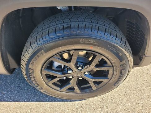 New 2026 Jeep Grand Cherokee Altitude image 16