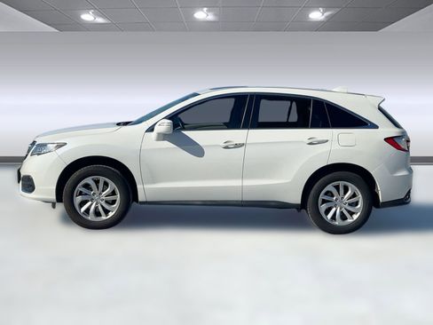 Used 2017 Acura RDX w/ Tech & AcuraWatch Plus Pkg image 2