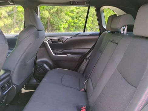 Used 2021 Toyota RAV4 SE w/ Weather & Moonroof Package AWD/4WD image 14