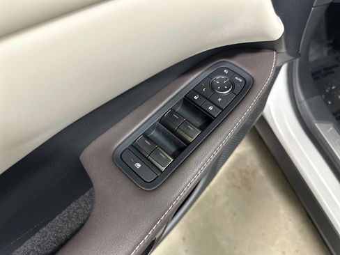 Used 2024 Lexus RX 350 Premium w/ Cold Area Package AWD/4WD image 15