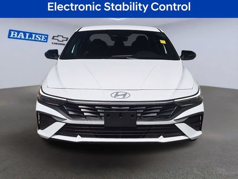 Used 2026 Hyundai Elantra Sport FWD image 9