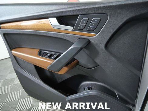 Used 2021 Audi Q5 2.0T Premium w/ Convenience Package image 25