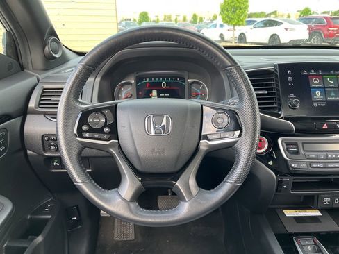 Used 2019 Honda Passport Touring image 16