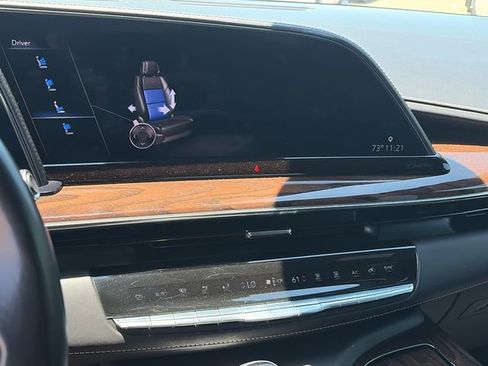 Used 2021 Cadillac Escalade ESV Sport Platinum AWD/4WD image 21
