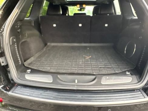 Used 2018 Jeep Grand Cherokee High Altitude AWD/4WD image 12
