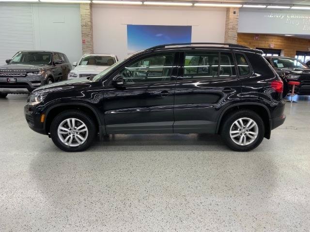 Used 2016 Volkswagen Tiguan S FWD image 9