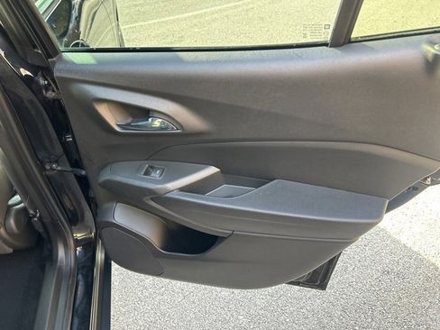 Used 2024 Chevrolet Trax RS w/ Driver Confidence Package image 9