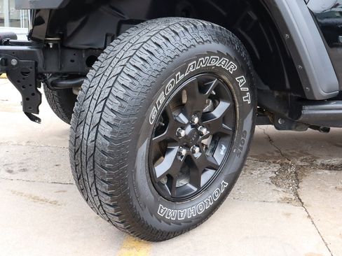 Used 2021 Jeep Wrangler Unlimited Sport image 18