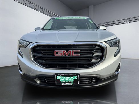 Used 2020 GMC Terrain SLE image 9