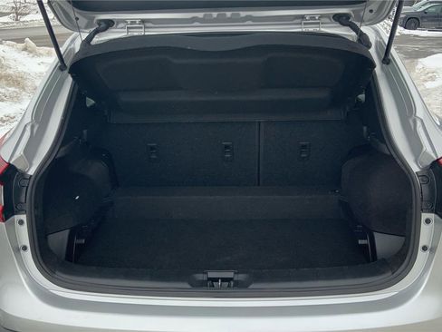 Used 2020 Nissan Rogue Sport S image 12