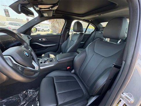 Used 2023 BMW 330i Sedan image 9
