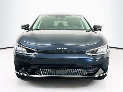 Used 2024 Kia EV6 Wind w/ Wind Technology Package AWD/4WD image 2
