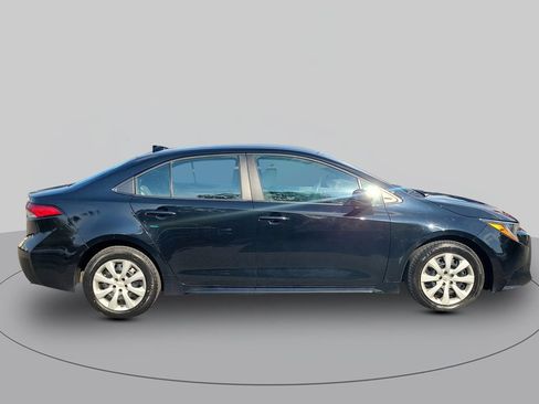 Used 2024 Toyota Corolla LE FWD image 2