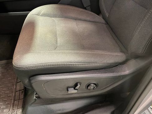 Used 2020 RAM 1500 Big Horn AWD/4WD image 14