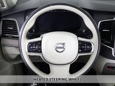 Used 2024 Volvo XC90 B5 Plus AWD/4WD image 10