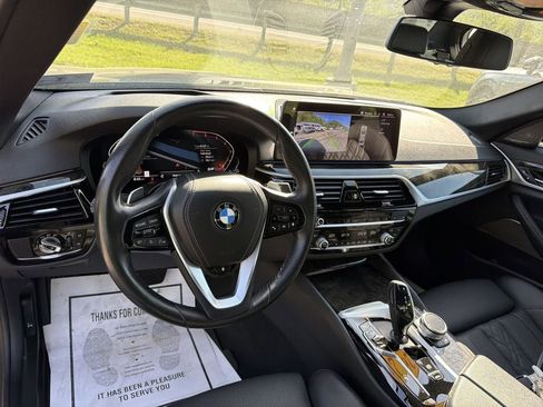 Used 2022 BMW 530i xDrive w/ Premium Package AWD/4WD image 12