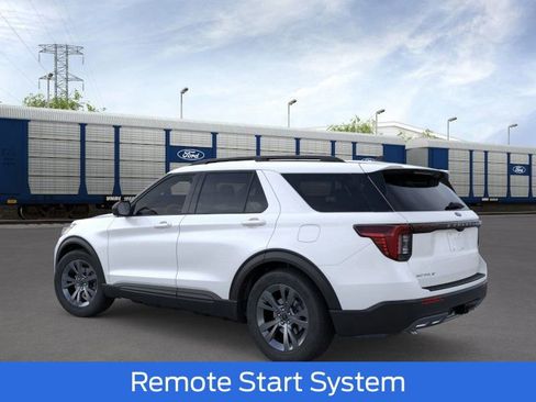 New 2026 Ford Explorer Active image 5