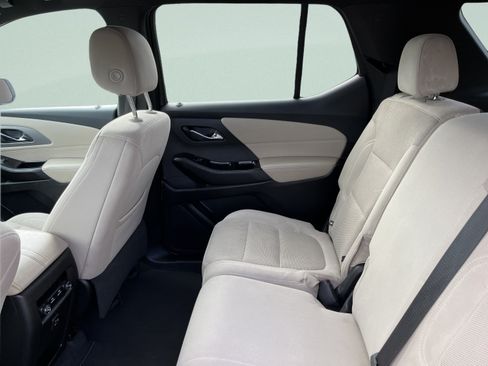 Used 2023 Chevrolet Traverse LS AWD/4WD image 21