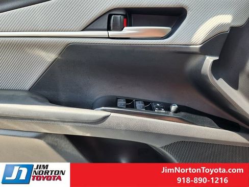 Used 2025 Toyota Camry SE w/ Convenience Package AWD/4WD image 24