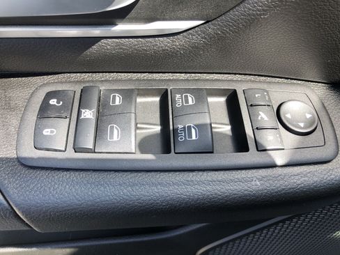 Used 2023 RAM 1500 Big Horn AWD/4WD image 12