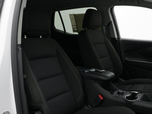 Used 2024 GMC Terrain SLE w/ Driver Convenience Package FWD image 44