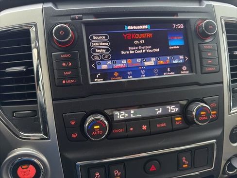 Used 2019 Nissan Titan SV w/ SV Convenience Package image 15