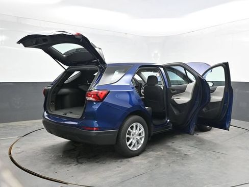 Used 2022 Chevrolet Equinox LS AWD/4WD image 50