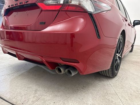 Used 2022 Toyota Camry SE FWD image 21