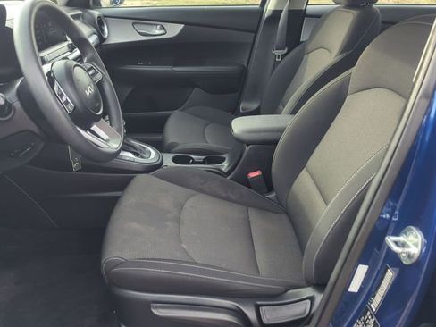 Used 2023 Kia Forte LXS w/ LXS Technology Package image 11