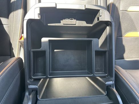 Used 2022 GMC Yukon AT4 w/ Max Trailering Package AWD/4WD image 7