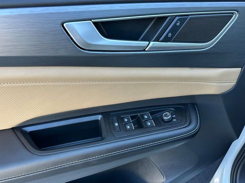 New 2026 Volkswagen Atlas Cross Sport SE image 9