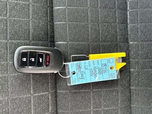 Used 2025 Honda HR-V LX image 30