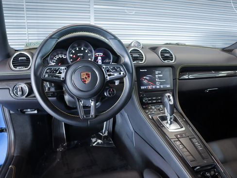 Certified 2022 Porsche 718 Cayman GTS image 15