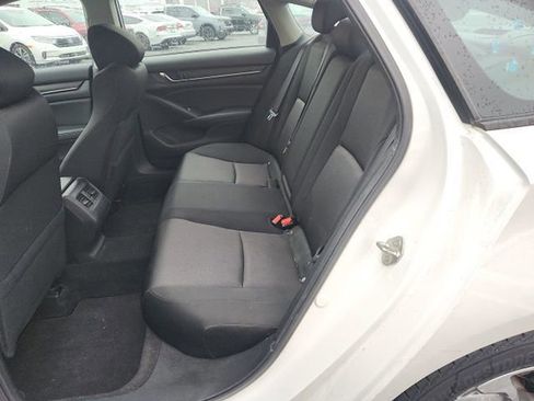 Used 2018 Honda Accord EX image 14