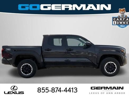 Used 2024 Toyota Tacoma TRD Off-Road image 11