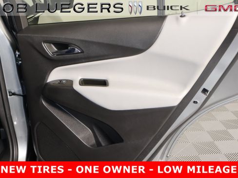 Certified 2023 Chevrolet Equinox LT w/ Driver Convenience Package image 16