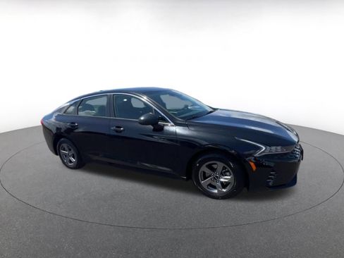 Used 2023 Kia K5 LXS FWD image 2