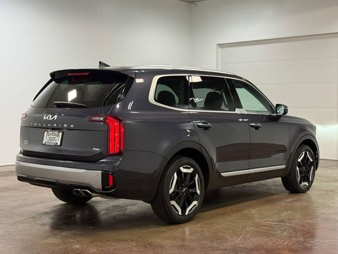 Used 2025 Kia Telluride S AWD/4WD image 4