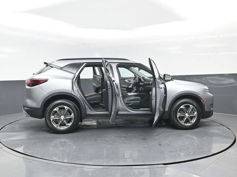Used 2023 Chevrolet Blazer LT w/ Convenience Package AWD/4WD image 28