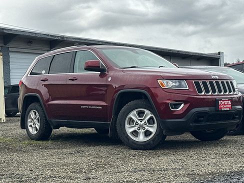 Used 2016 Jeep Grand Cherokee Laredo w/ Quick Order Package 23E AWD/4WD image 2