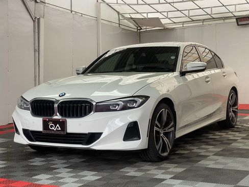 Used 2023 BMW 330i xDrive Sedan w/ Premium Package AWD/4WD image 3